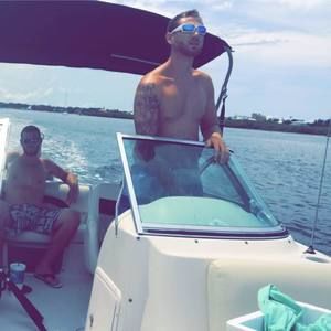 Meet your Posher, Logan